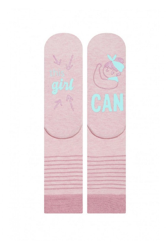 Ponožky s protišmykovým nápisom This girl can